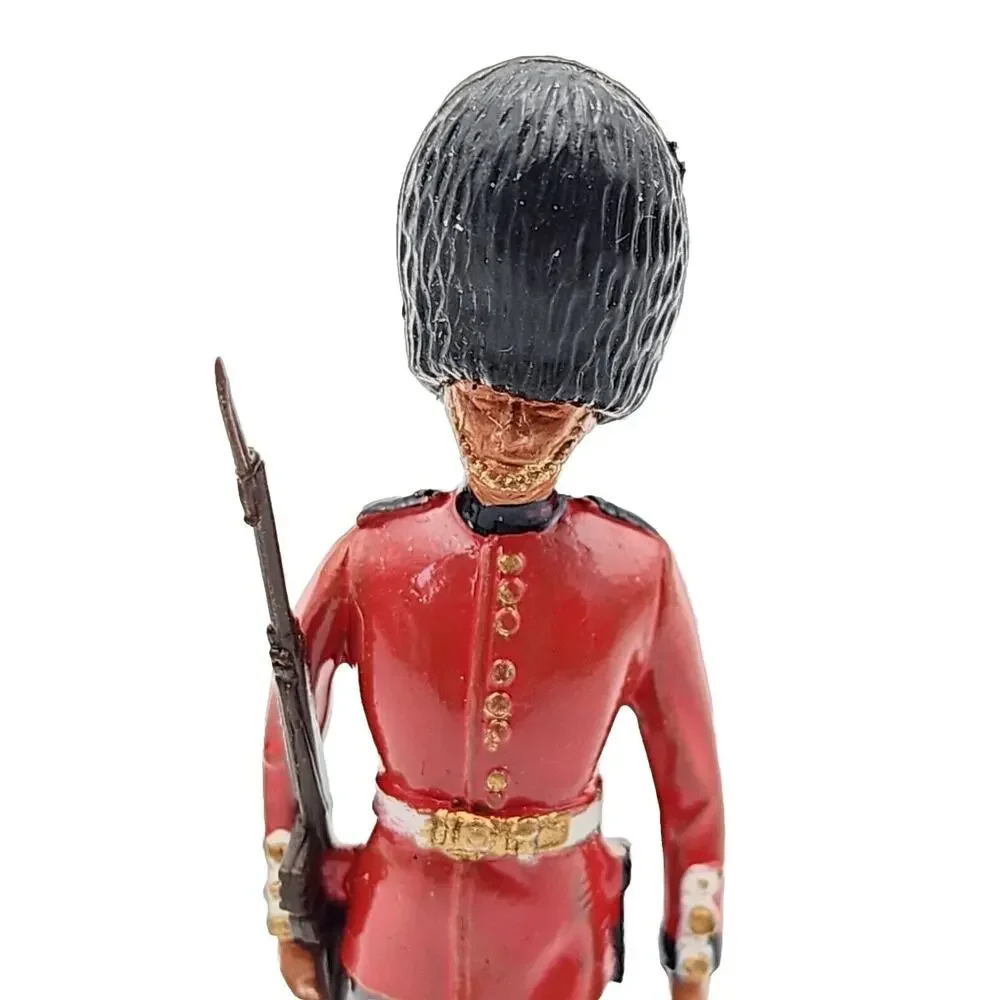 Britains LTD Lead Royal Palace Guard England Red Coat Rare 1970's Lot Of 4 VTG